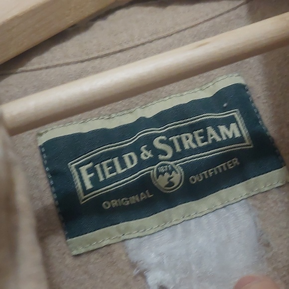 Field & Stream button down - Picture 3 of 5